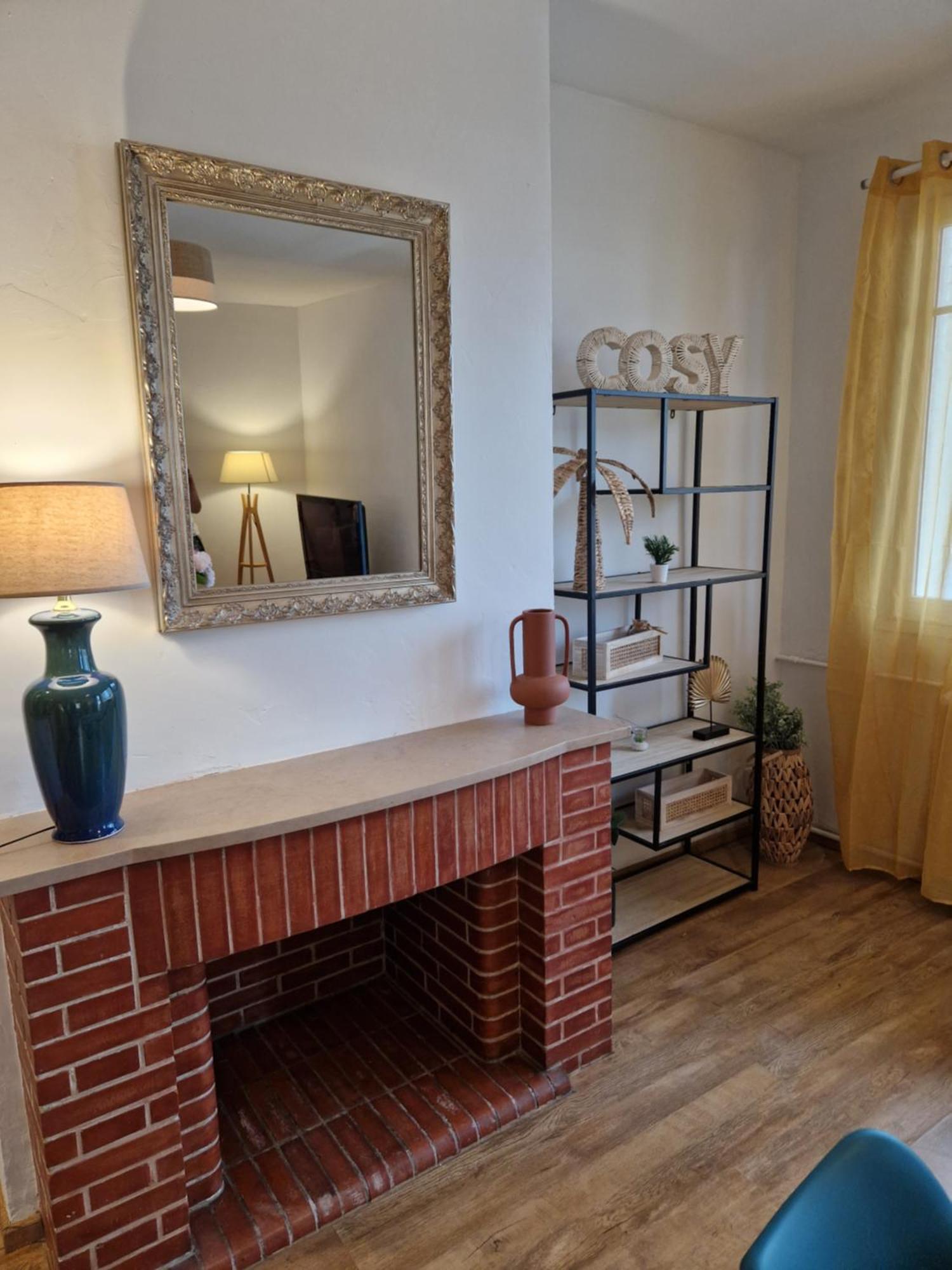 Grand Appartement Cosy-Hyper Centre-Place Verdun Tarbes Buitenkant foto