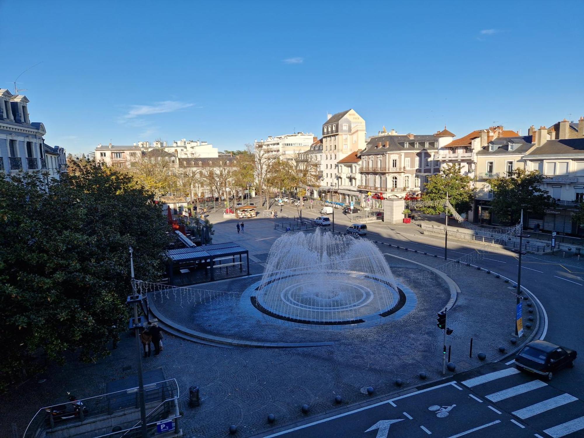 Grand Appartement Cosy-Hyper Centre-Place Verdun Tarbes Buitenkant foto